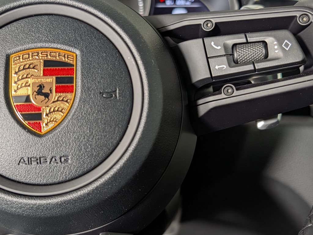 New 2026 Porsche Macan image 36