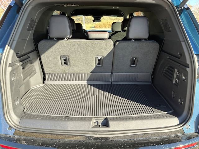 New 2026 Chevrolet Traverse RS image 16