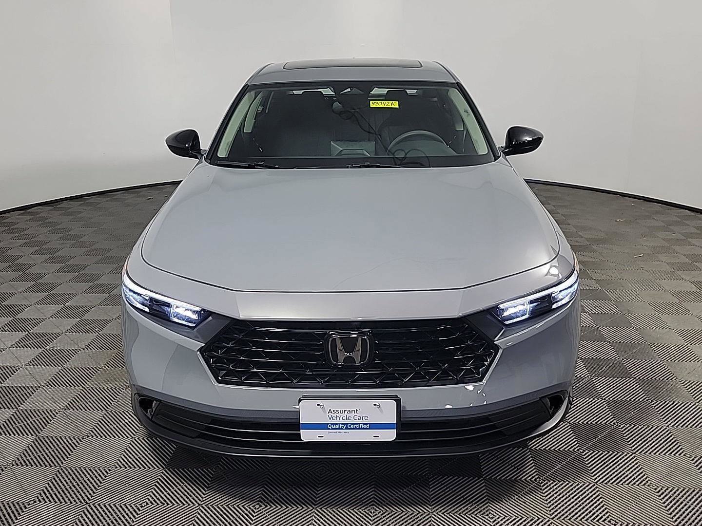 Certified 2025 Honda Accord SE image 13