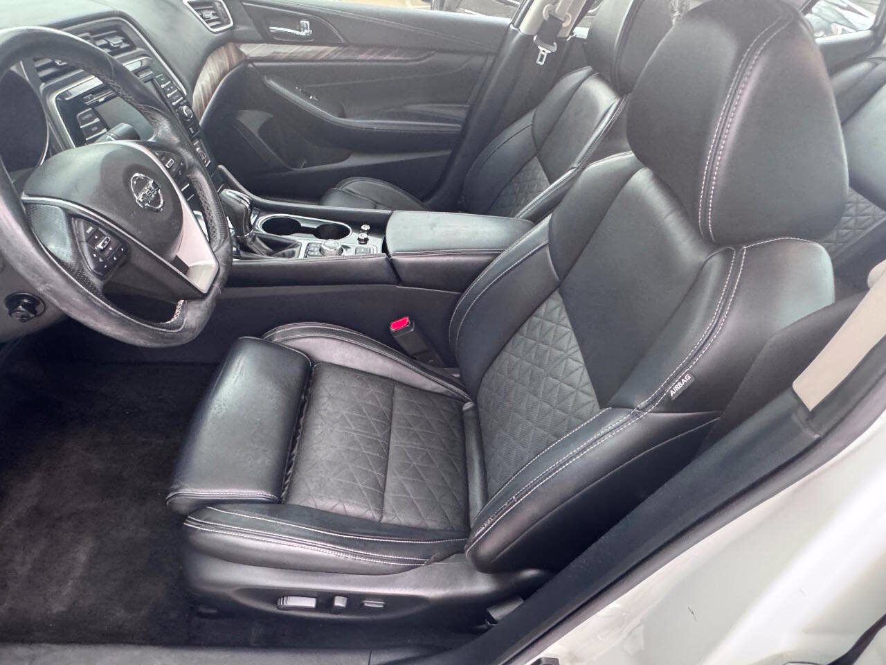 Used 2017 Nissan Maxima Platinum FWD image 21