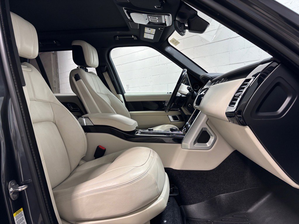 Used 2022 Land Rover Range Rover Westminster Edition image 32