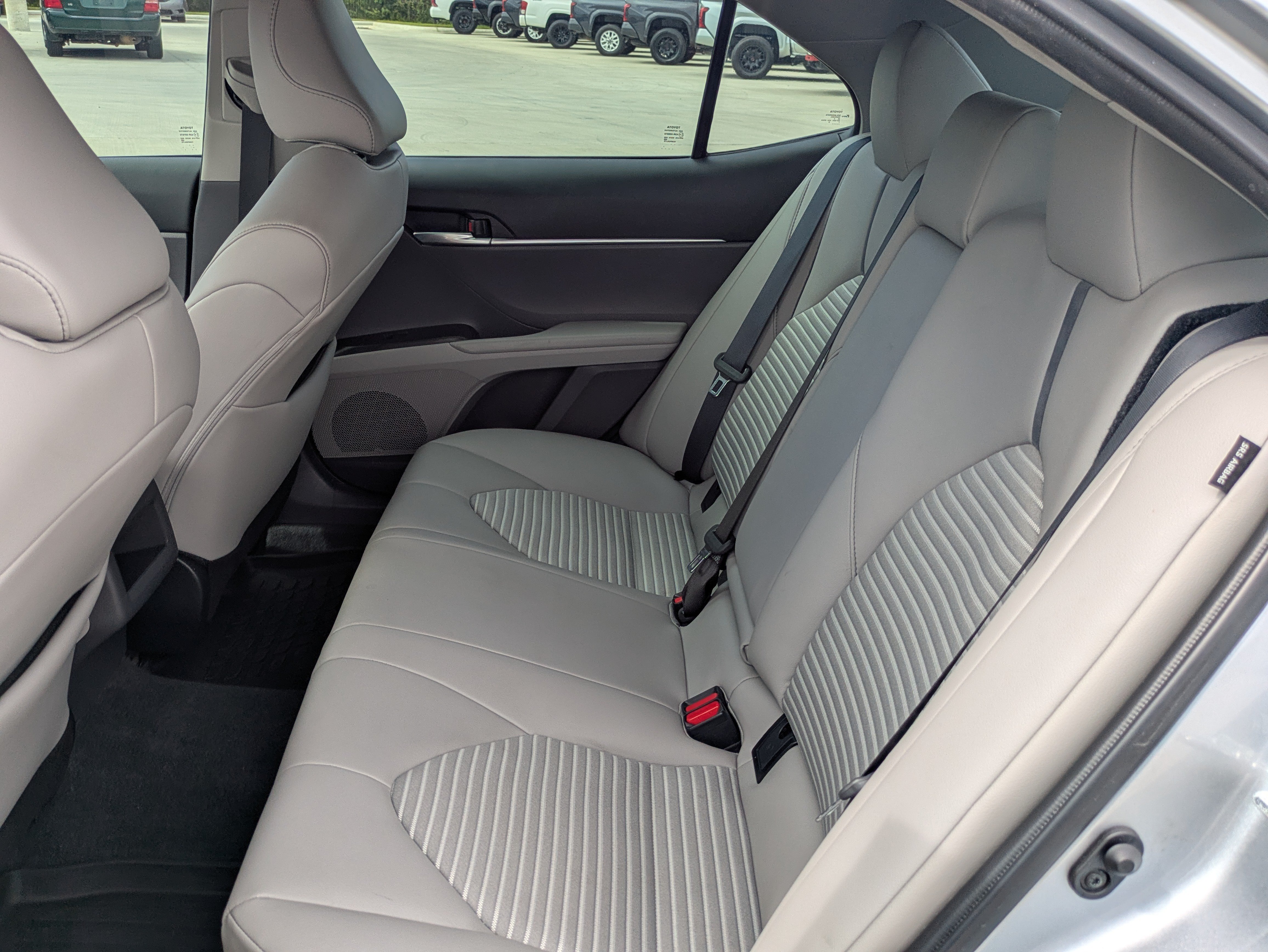 Used 2024 Toyota Camry SE FWD image 13