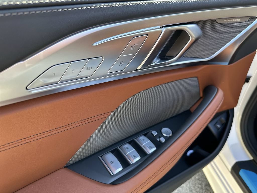 Used 2023 BMW M850i xDrive Convertible AWD/4WD image 37