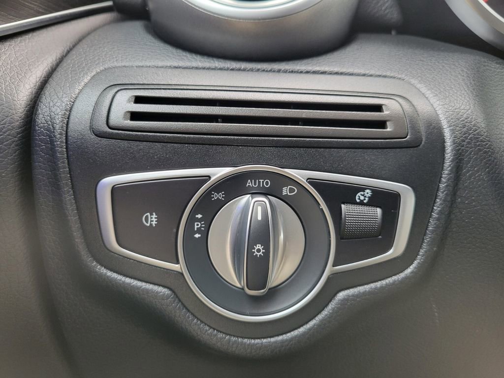 Certified 2020 Mercedes-Benz GLC 300 GLC 300 image 23