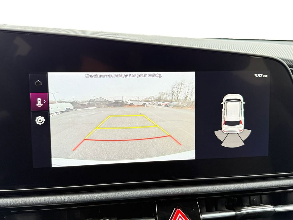 Certified 2025 Kia Niro EX Touring image 15