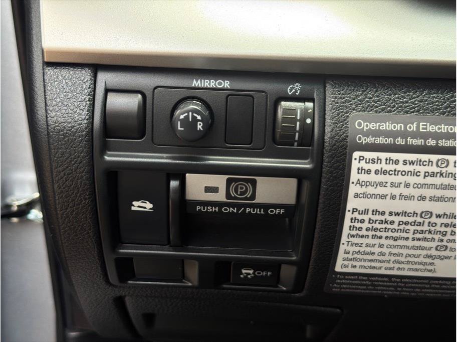 Used 2012 Subaru Outback 2.5i Premium AWD/4WD image 19