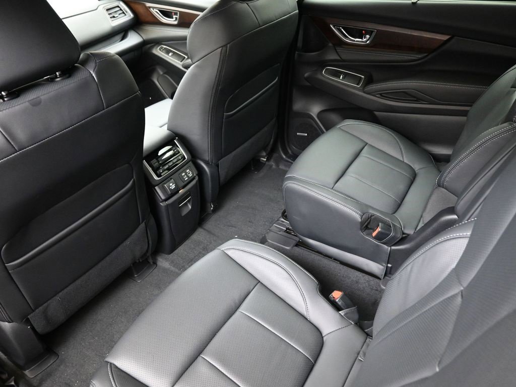 New 2025 Subaru Ascent Touring w/ Popular Package #2 image 18