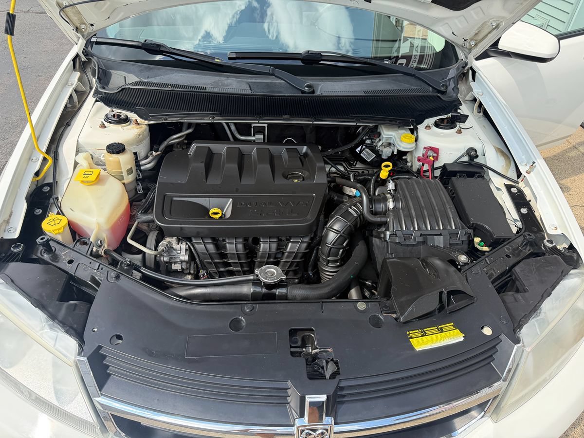 Used 2010 Dodge Avenger Express FWD image 34