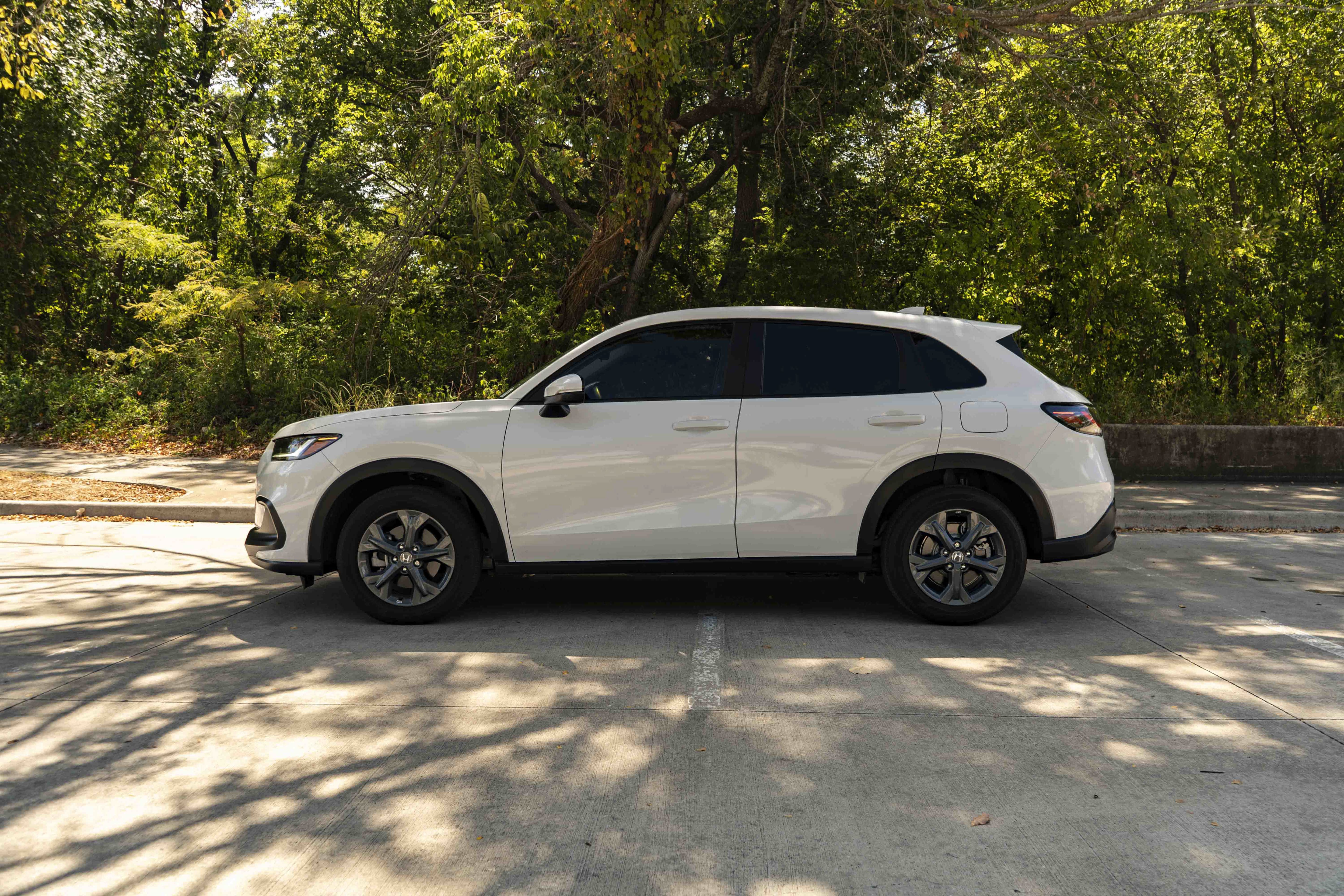 Certified 2027 Honda HR-V LX image 6