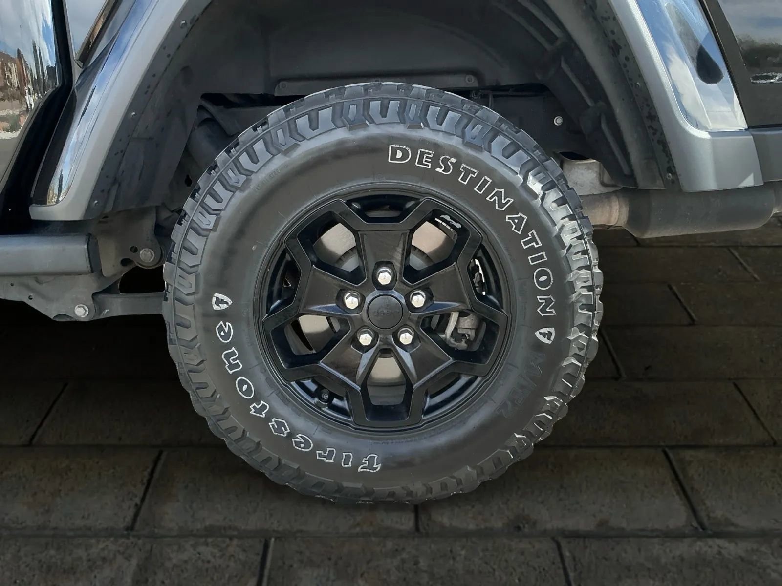 Used 2021 Jeep Gladiator Sport image 17