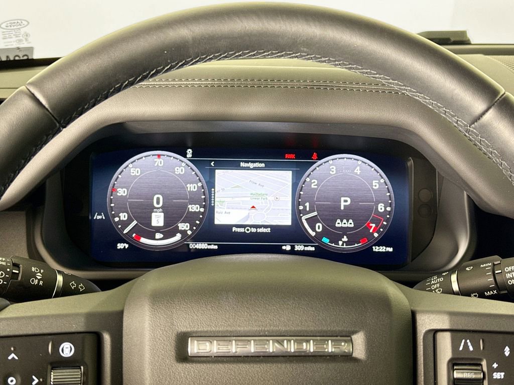 Used 2025 Land Rover Defender 110 X-Dynamic SE image 10
