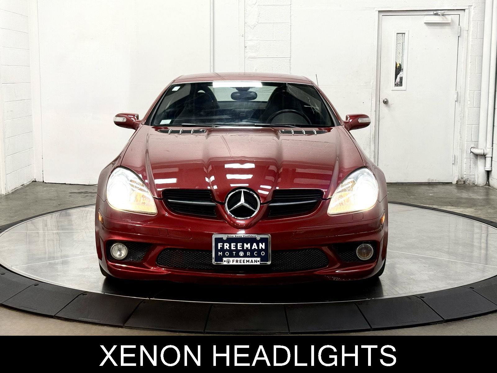 Used 2005 Mercedes-Benz SLK 55 AMG w/ Entertainment Pkg image 3