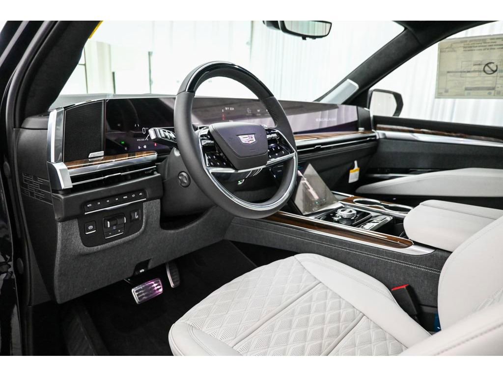 New 2026 Cadillac Escalade Platinum Sport w/ LPO, ONYX Package image 23