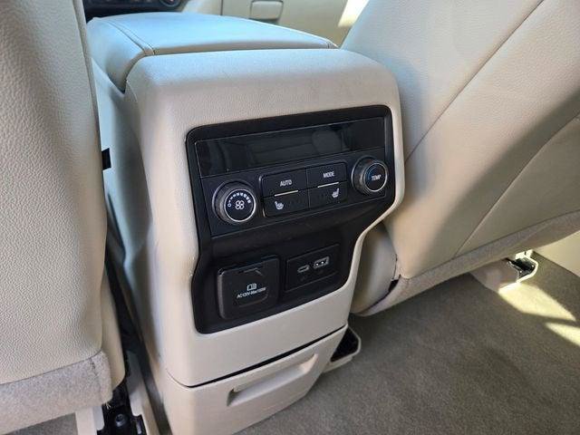 Used 2023 GMC Acadia Denali AWD/4WD image 12