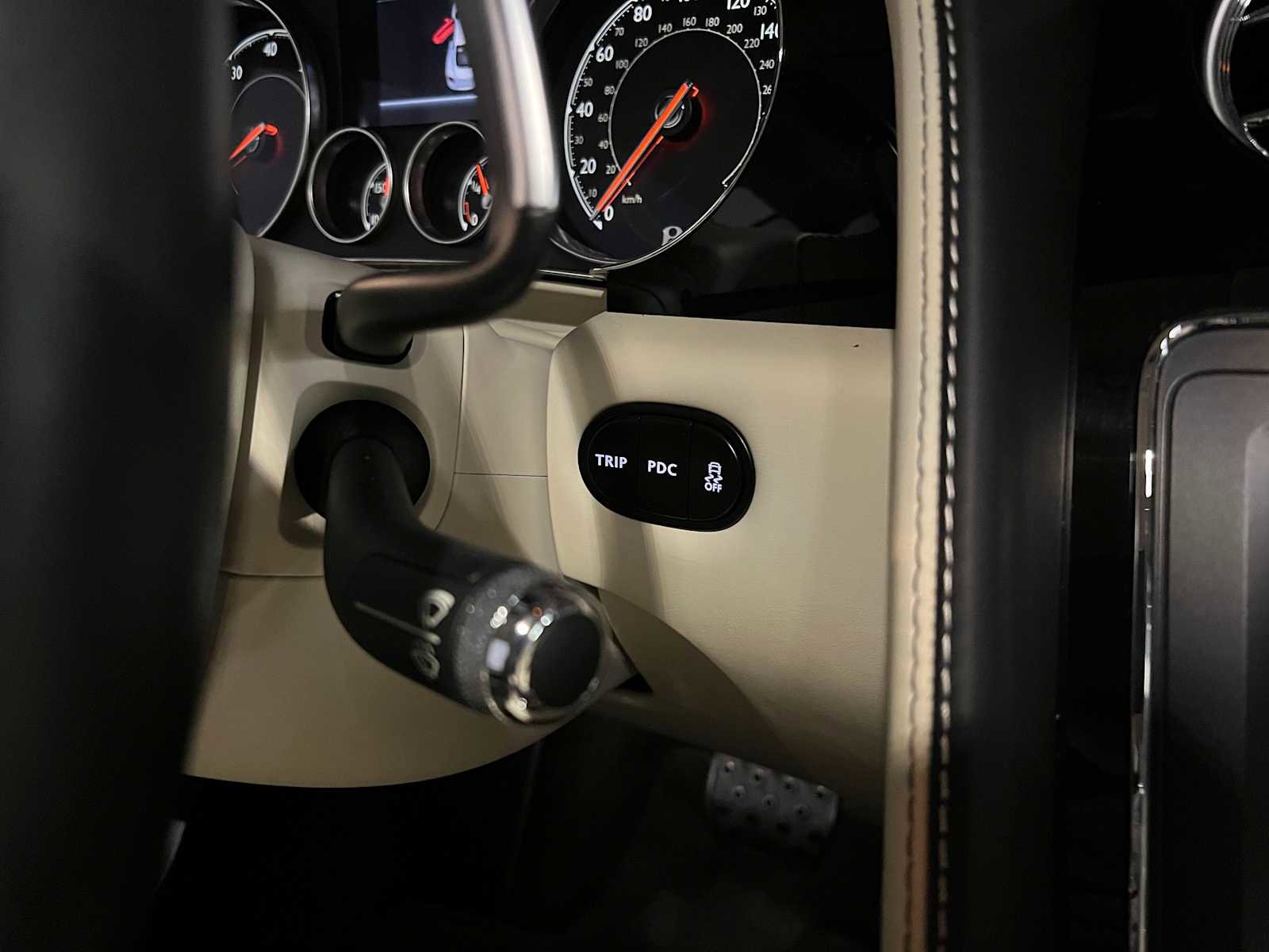 Used 2017 Bentley Continental GT image 34