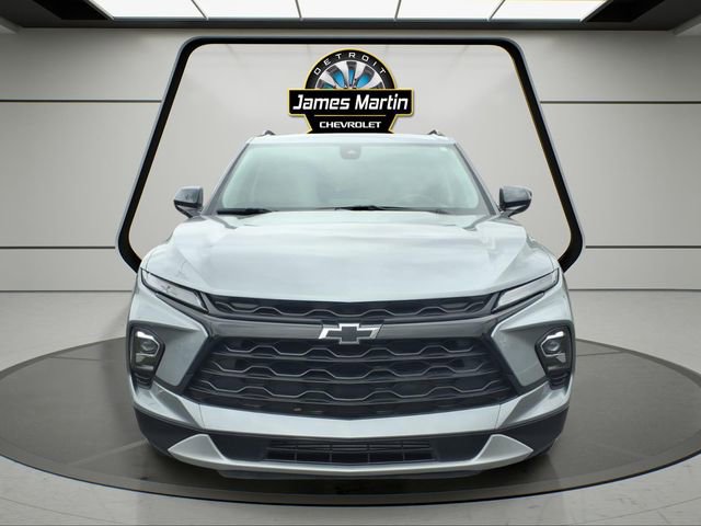 Certified 2025 Chevrolet Blazer LT w/ Convenience Package image 2