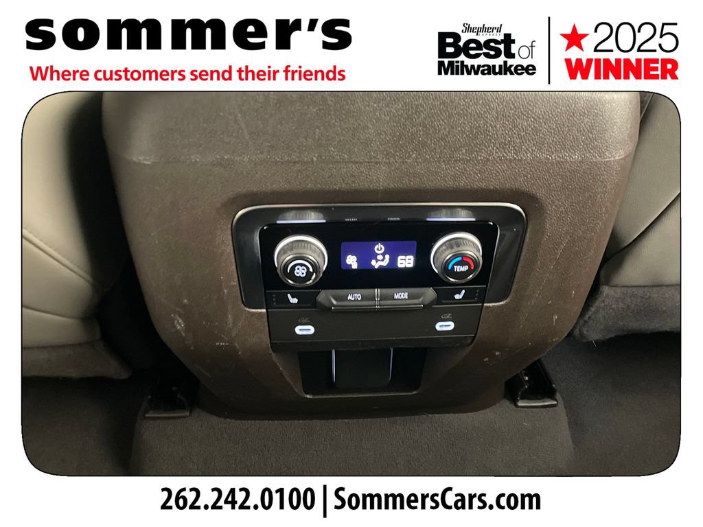 Used 2022 Chevrolet Suburban LT w/ LT Signature Plus Package AWD/4WD image 24