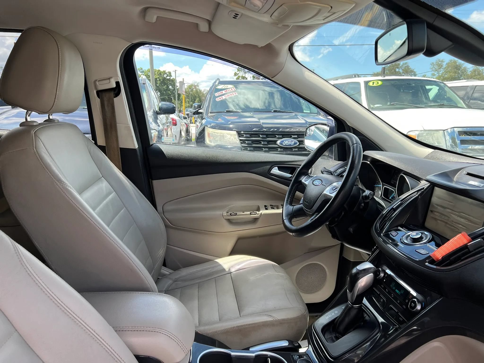 Used 2014 Ford Escape Titanium FWD image 16