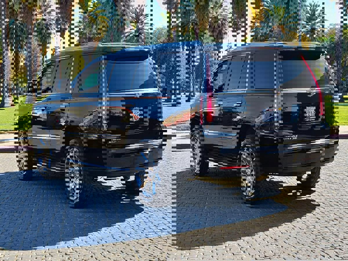 Used 2017 Cadillac Escalade Luxury image 5