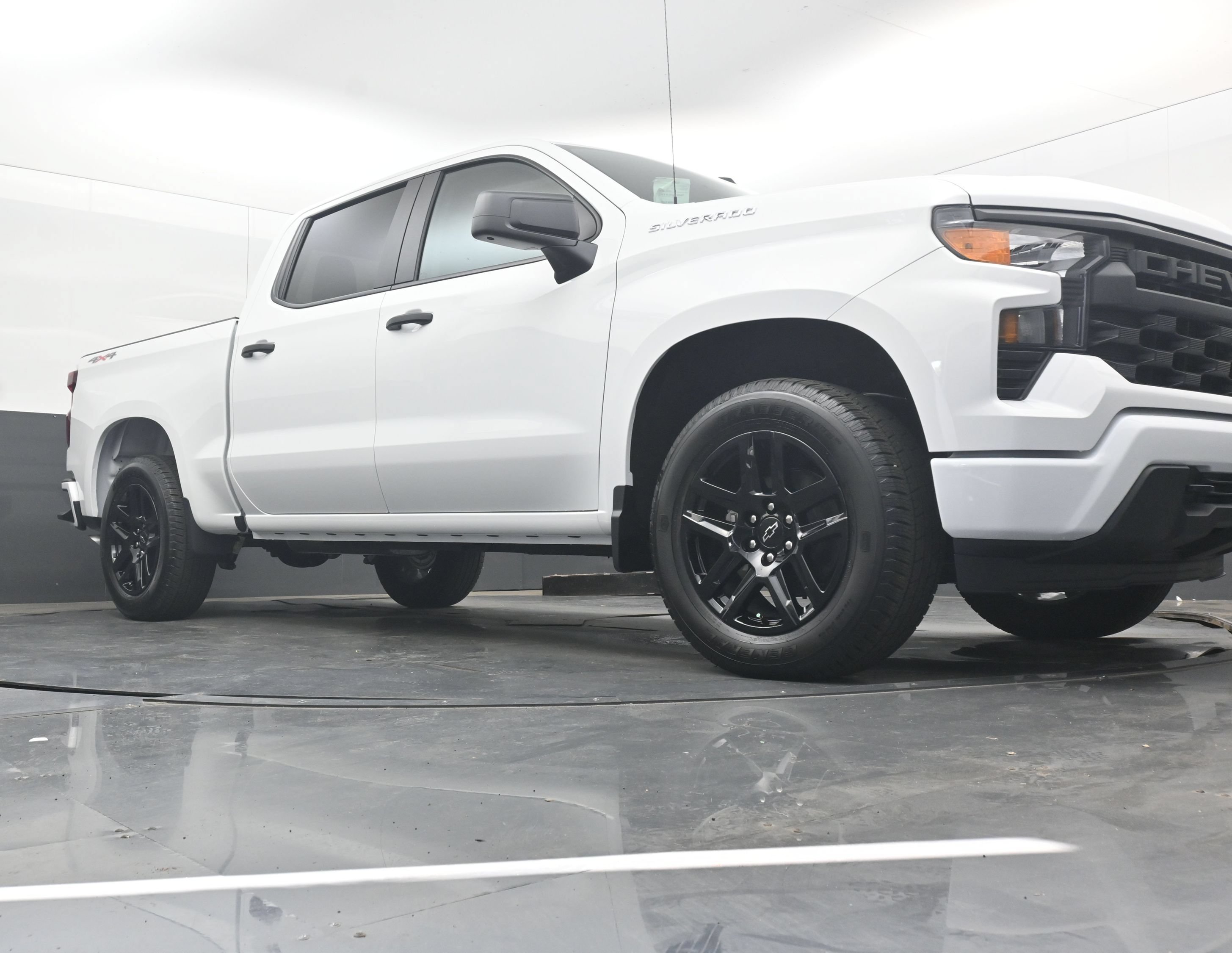 Used 2026 Chevrolet Silverado 1500 Custom AWD/4WD image 23