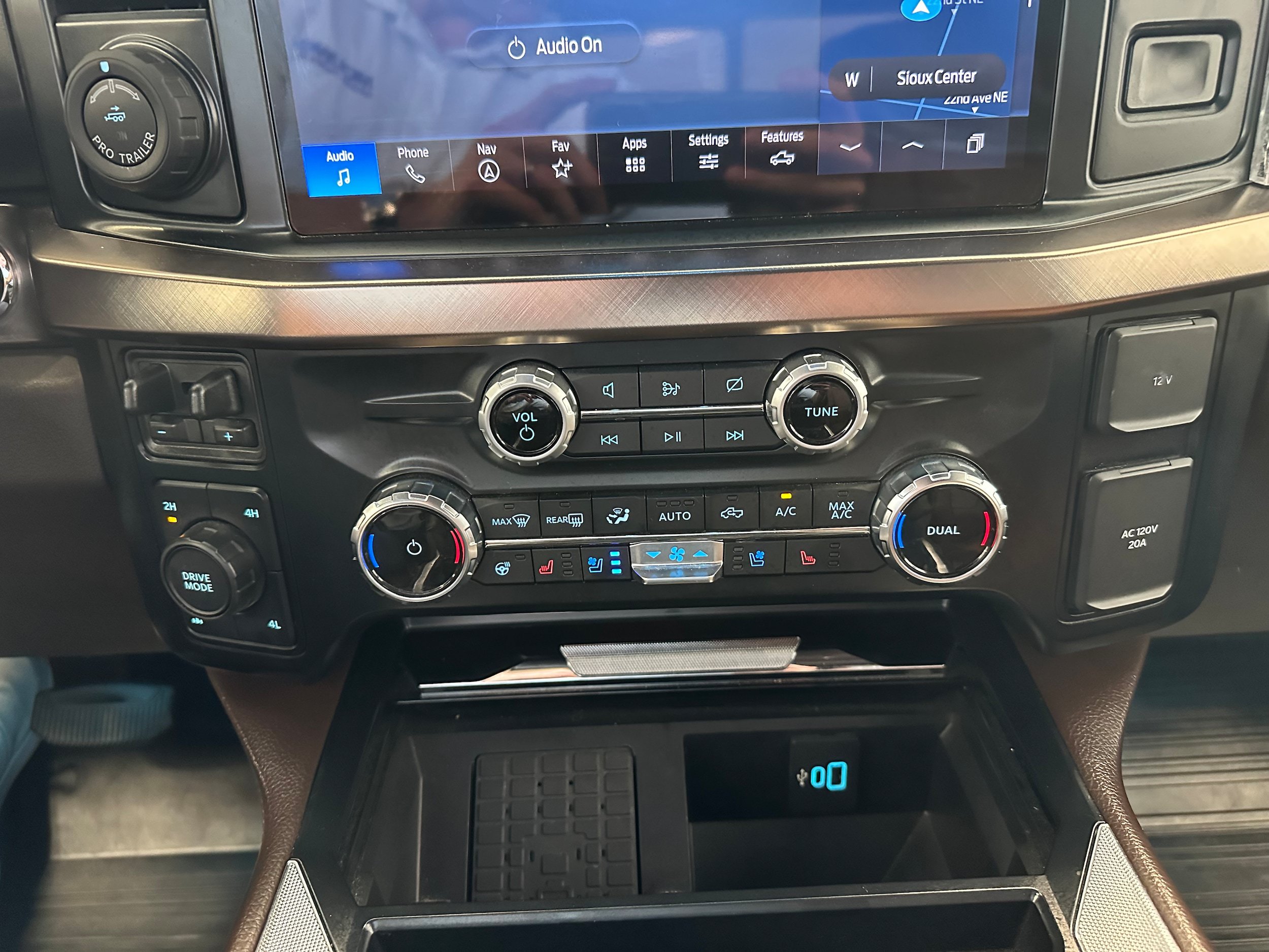 Used 2023 Ford F350 King Ranch w/ Chrome Package AWD/4WD image 20