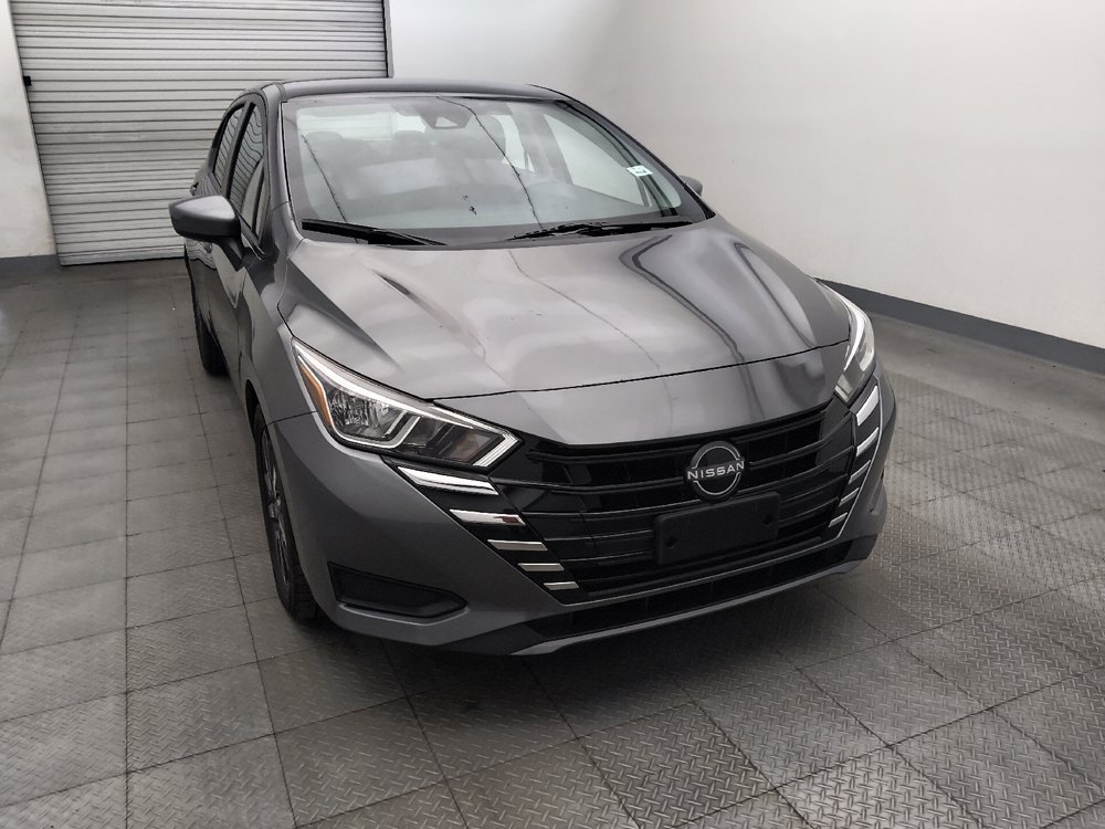 Used 2024 Nissan Versa SV FWD image 14