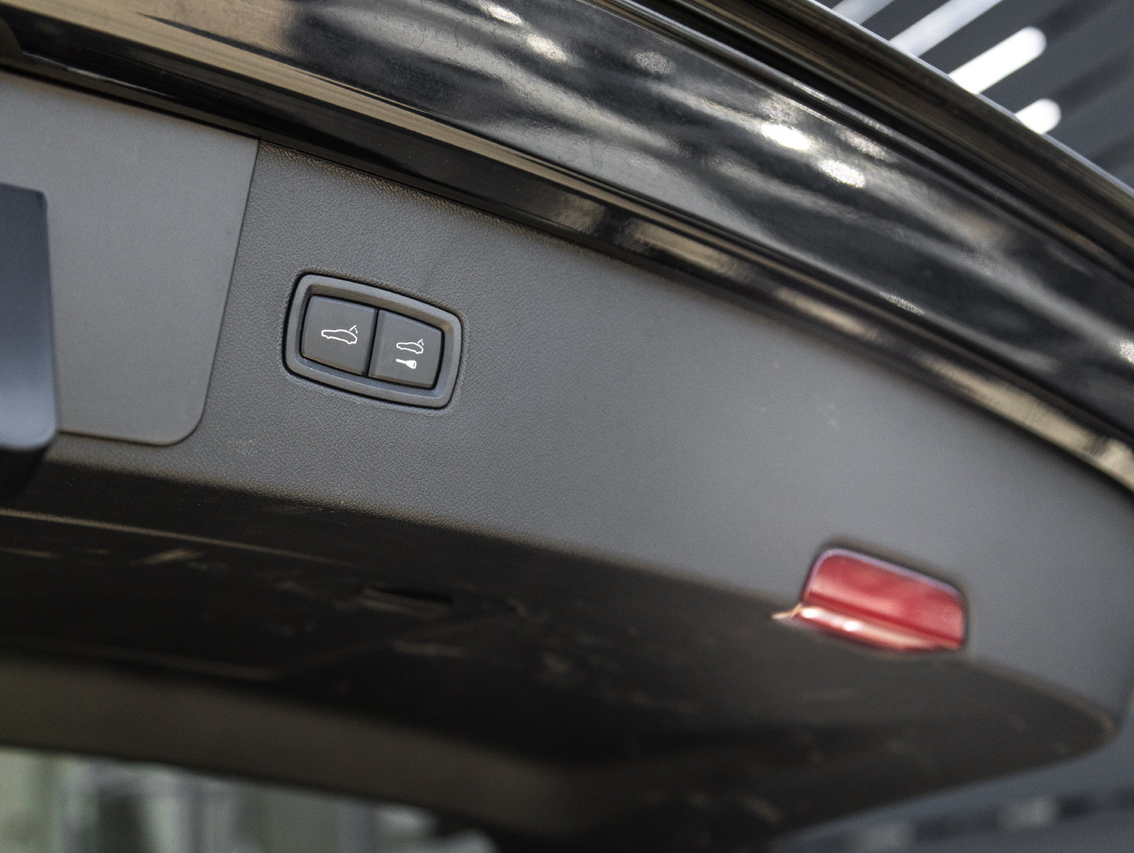 Certified 2023 Porsche Cayenne Platinum Edition AWD/4WD image 33