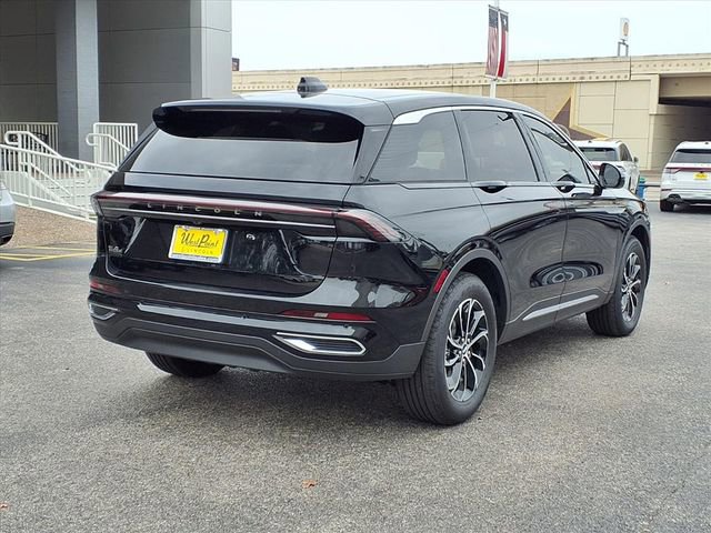 New 2026 Lincoln Nautilus Premier image 2