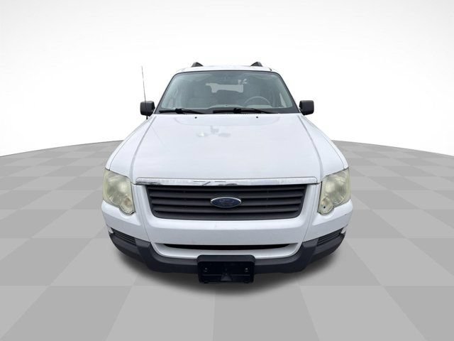 Used 2006 Ford Explorer XLS RWD image 2