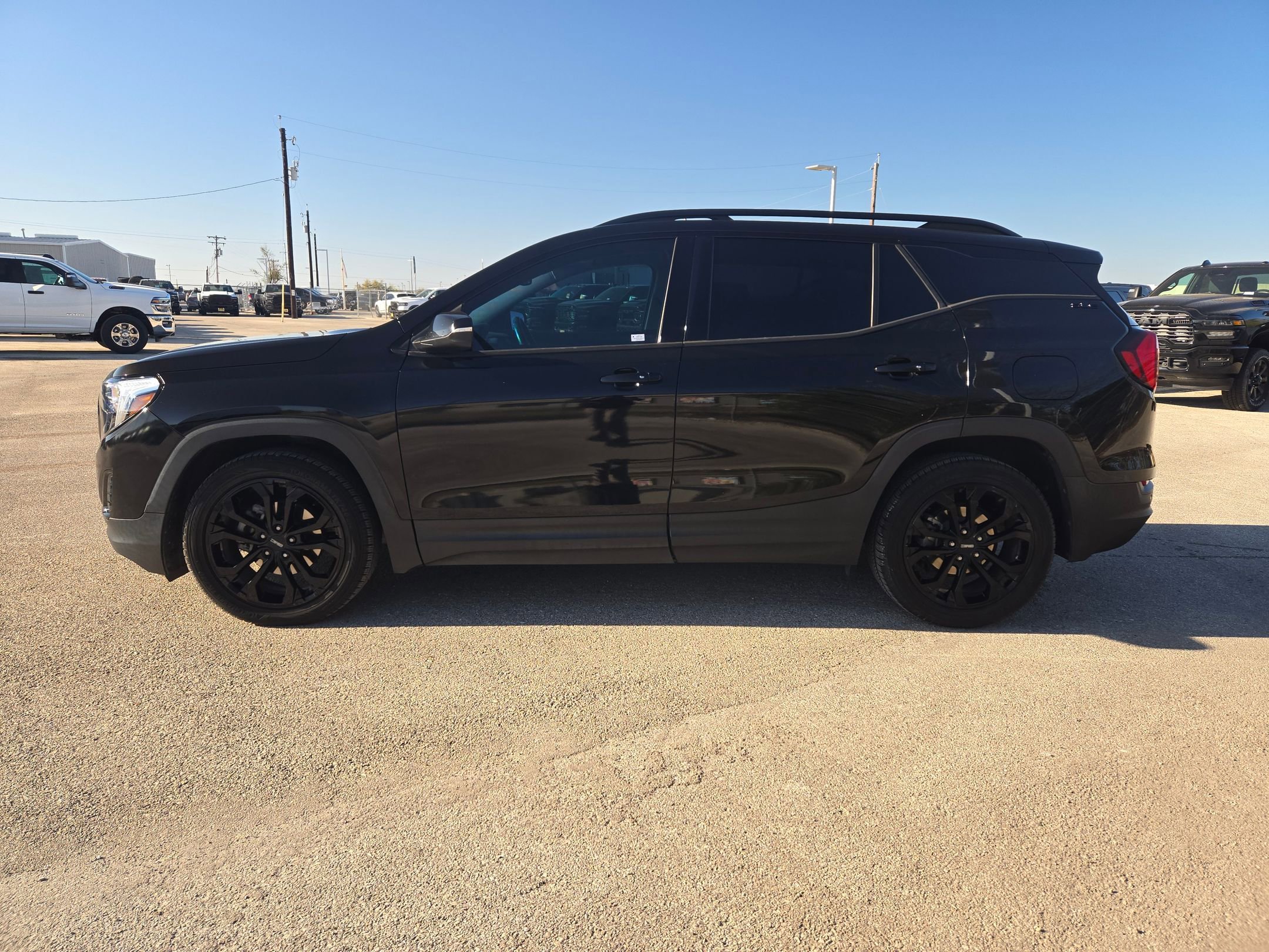 Used 2020 GMC Terrain SLE w/ Driver Convenience Package image 6