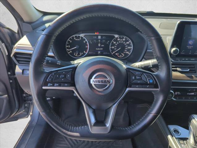 Used 2020 Nissan Altima 2.5 Platinum FWD image 13