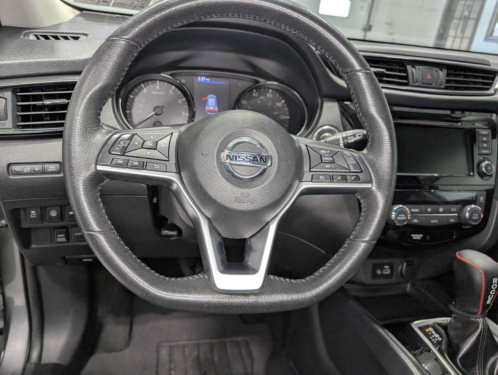 Used 2020 Nissan Rogue SV AWD/4WD image 34