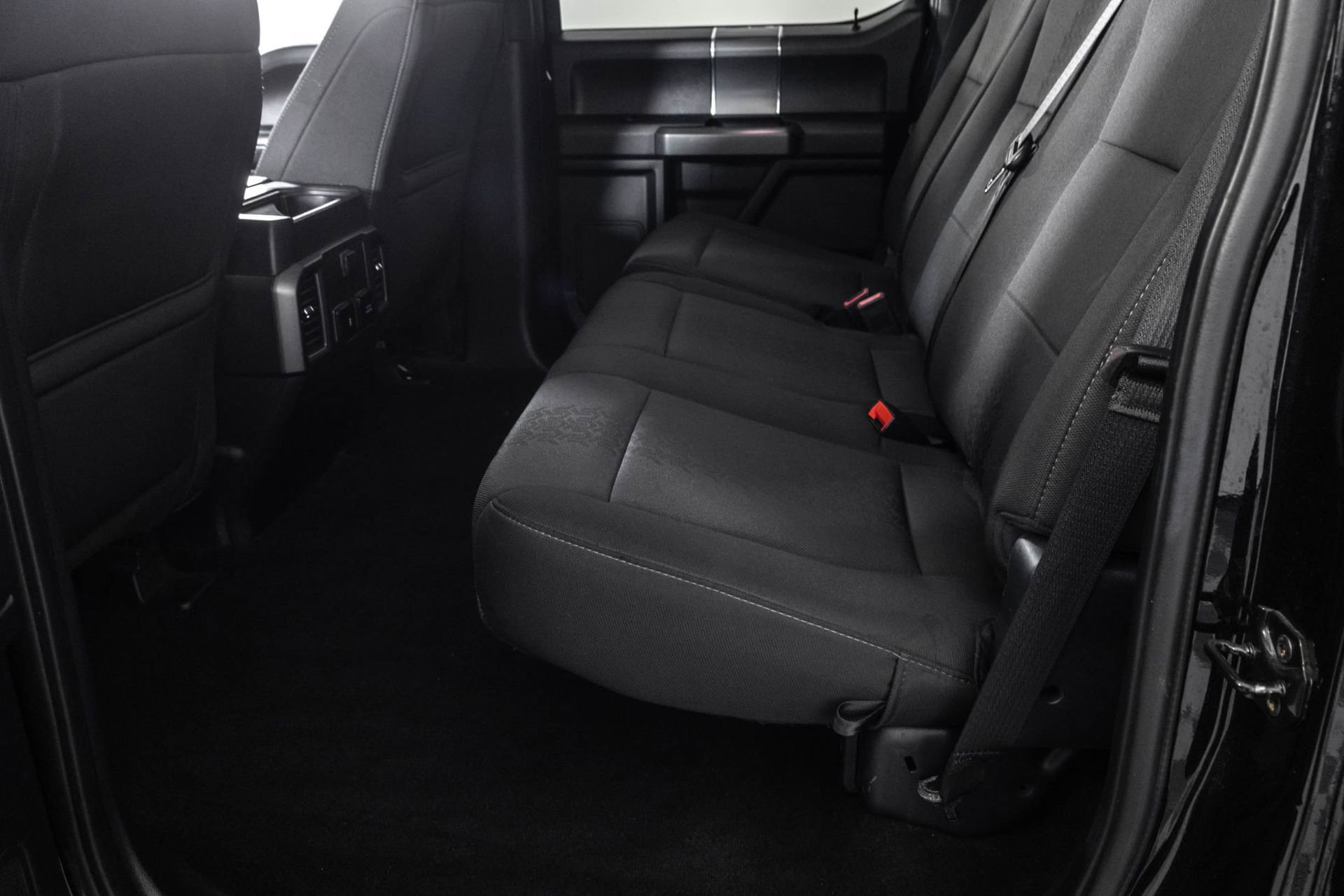 Used 2019 Ford F150 XLT w/ Equipment Group 302A Luxury AWD/4WD image 36