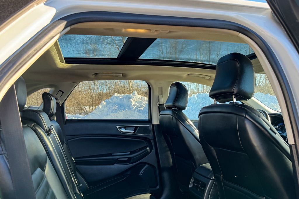 Certified 2022 Ford Edge SEL w/ Convenience Package image 15