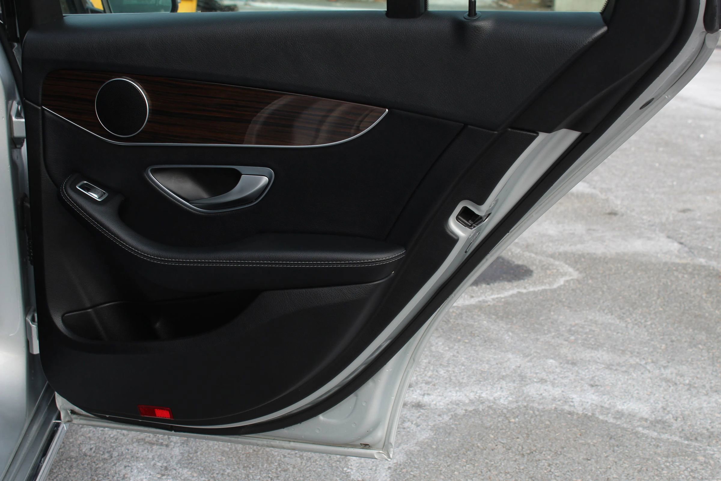 Used 2017 Mercedes-Benz C 300 4MATIC Sedan image 16