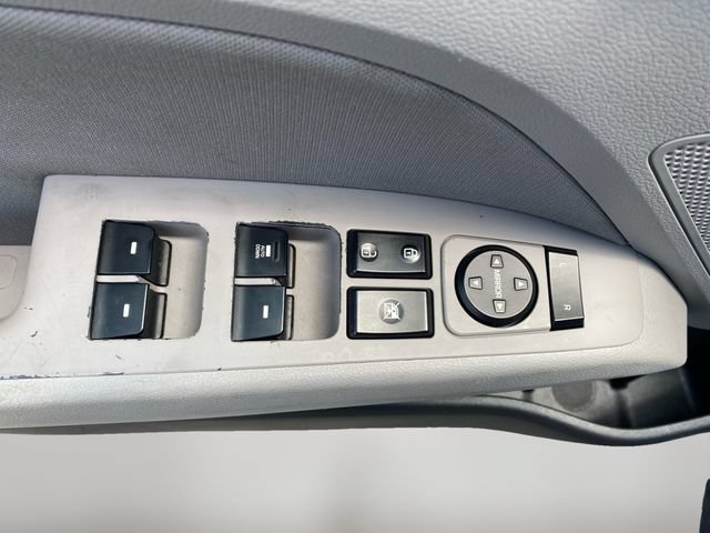 Used 2020 Hyundai Elantra SEL FWD image 17