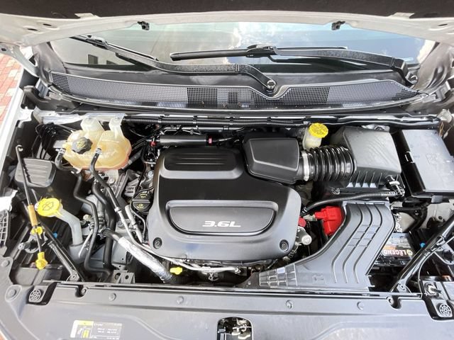 Used 2018 Chrysler Pacifica Touring Plus w/ S Appearance Package FWD image 23