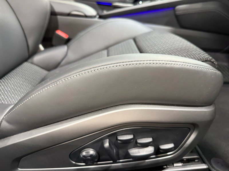 Used 2024 Porsche 911 Carrera image 39