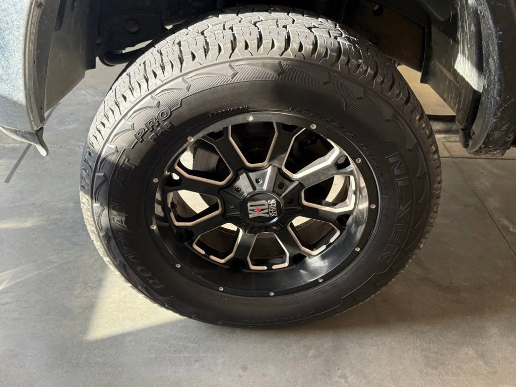 Used 2016 RAM 2500 SLT image 10