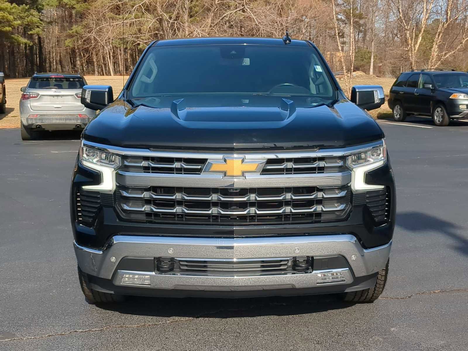Used 2022 Chevrolet Silverado 1500 LTZ image 3