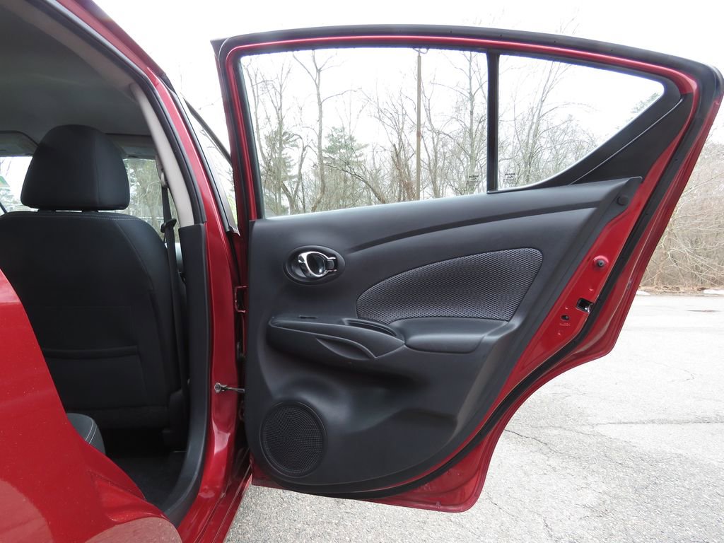 Used 2019 Nissan Versa SV FWD image 15
