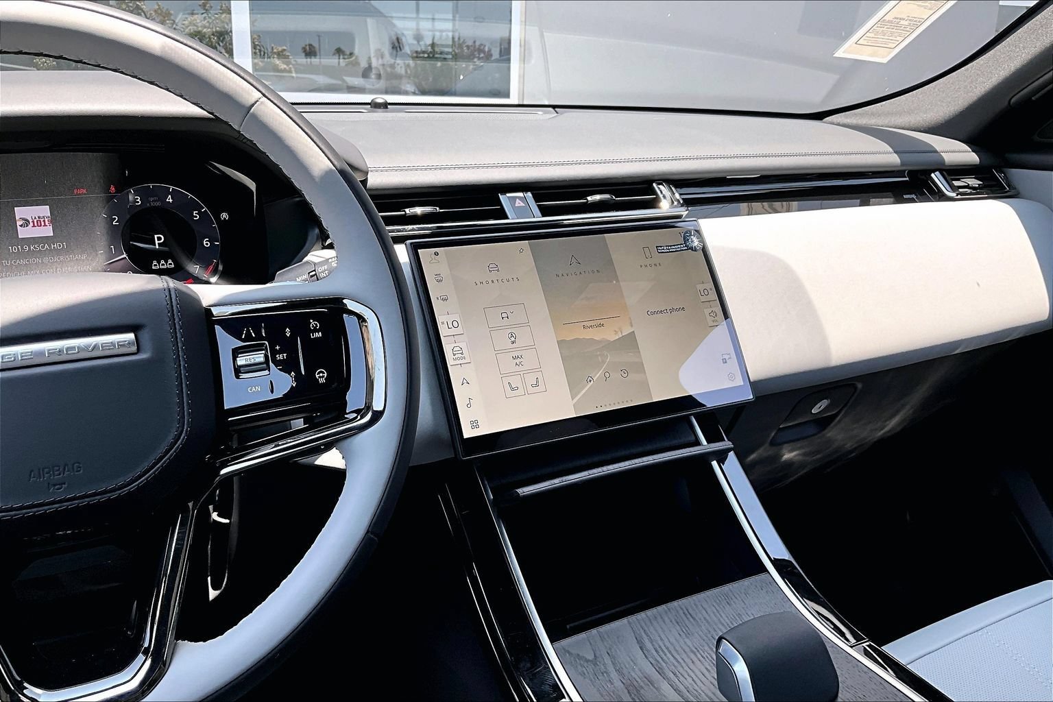 New 2026 Land Rover Range Rover Velar Dynamic SE AWD/4WD image 7