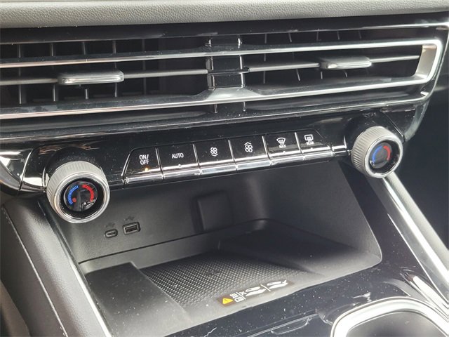 New 2025 Chevrolet Traverse LT w/ Driver Confidence Package image 19