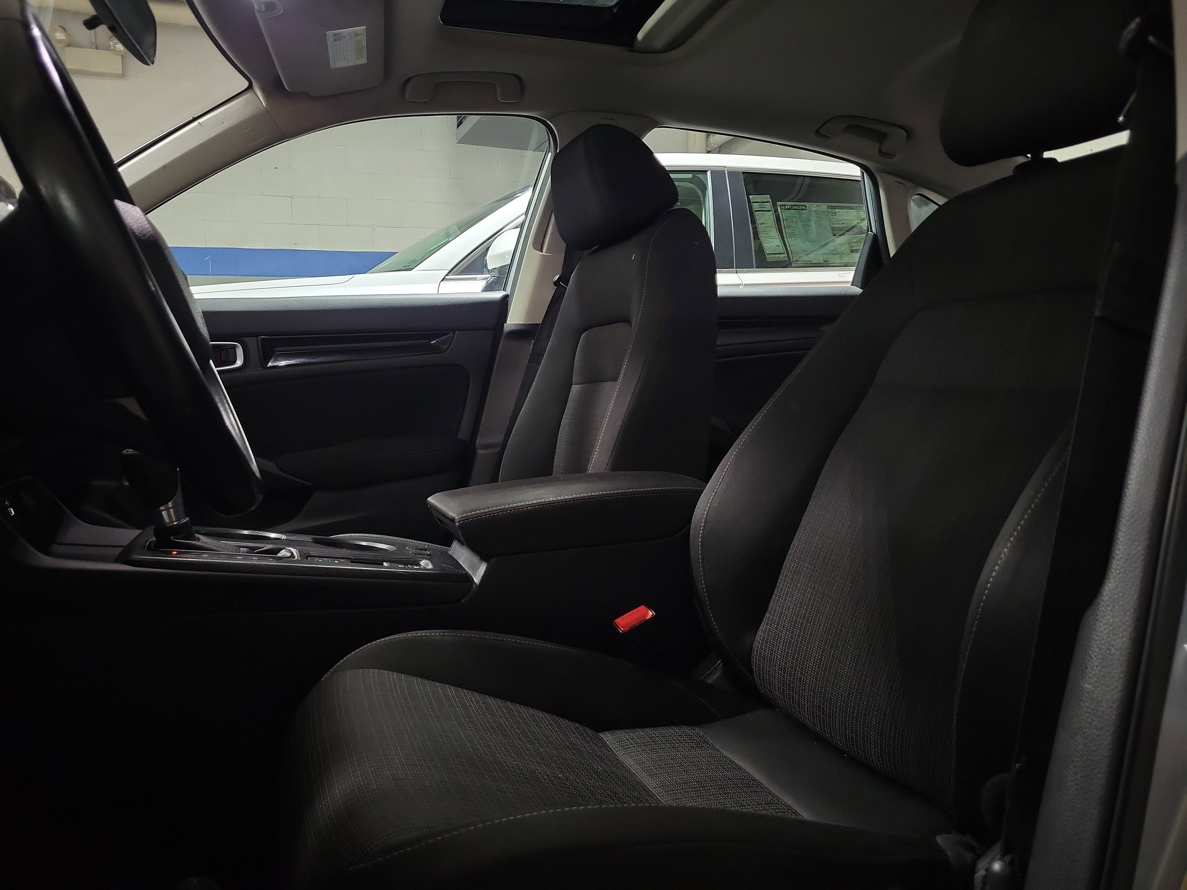 Used 2022 Honda Civic EX image 17