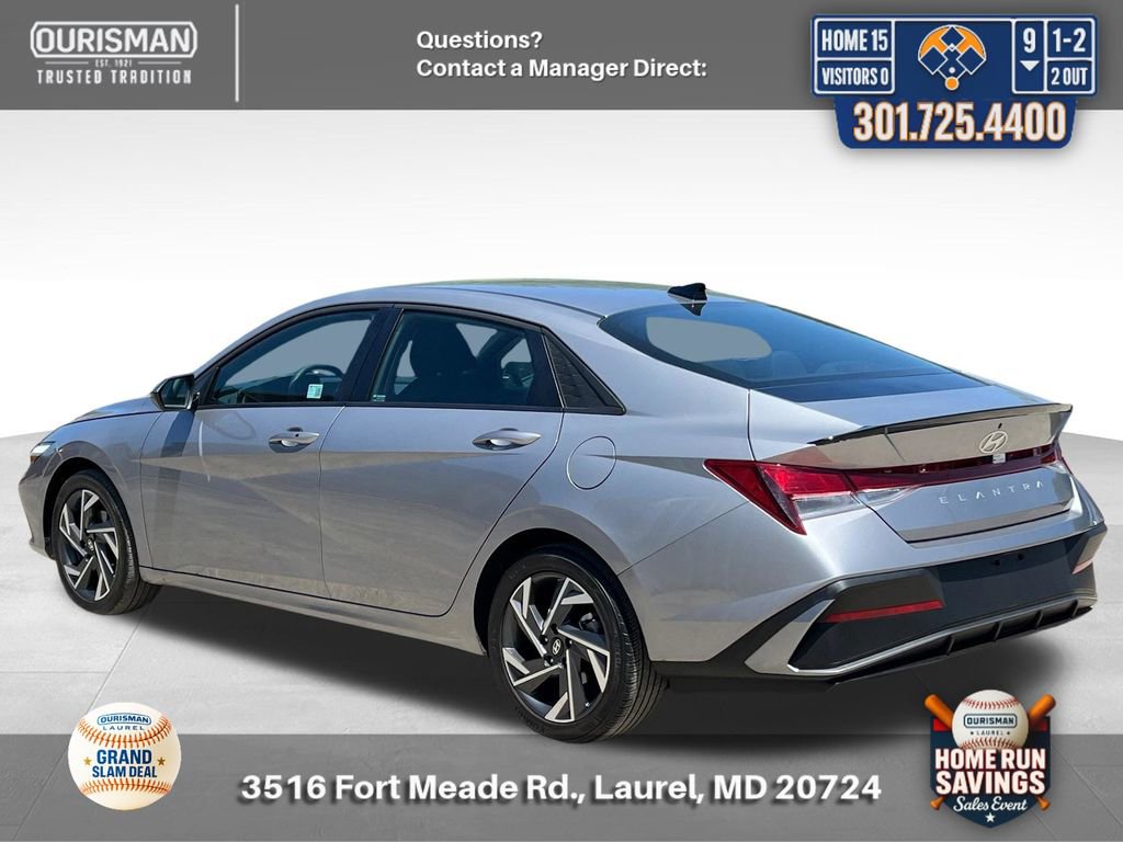 Used 2025 Hyundai Elantra Sport FWD image 3