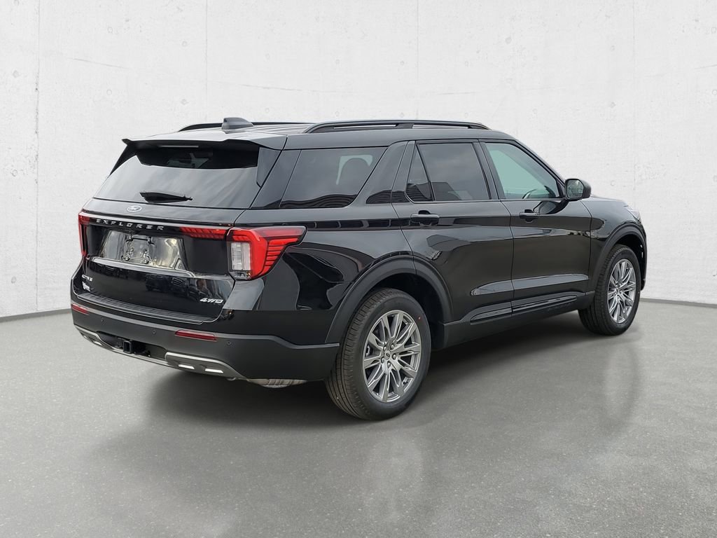 New 2026 Ford Explorer Active w/ Active Comfort Package image 7