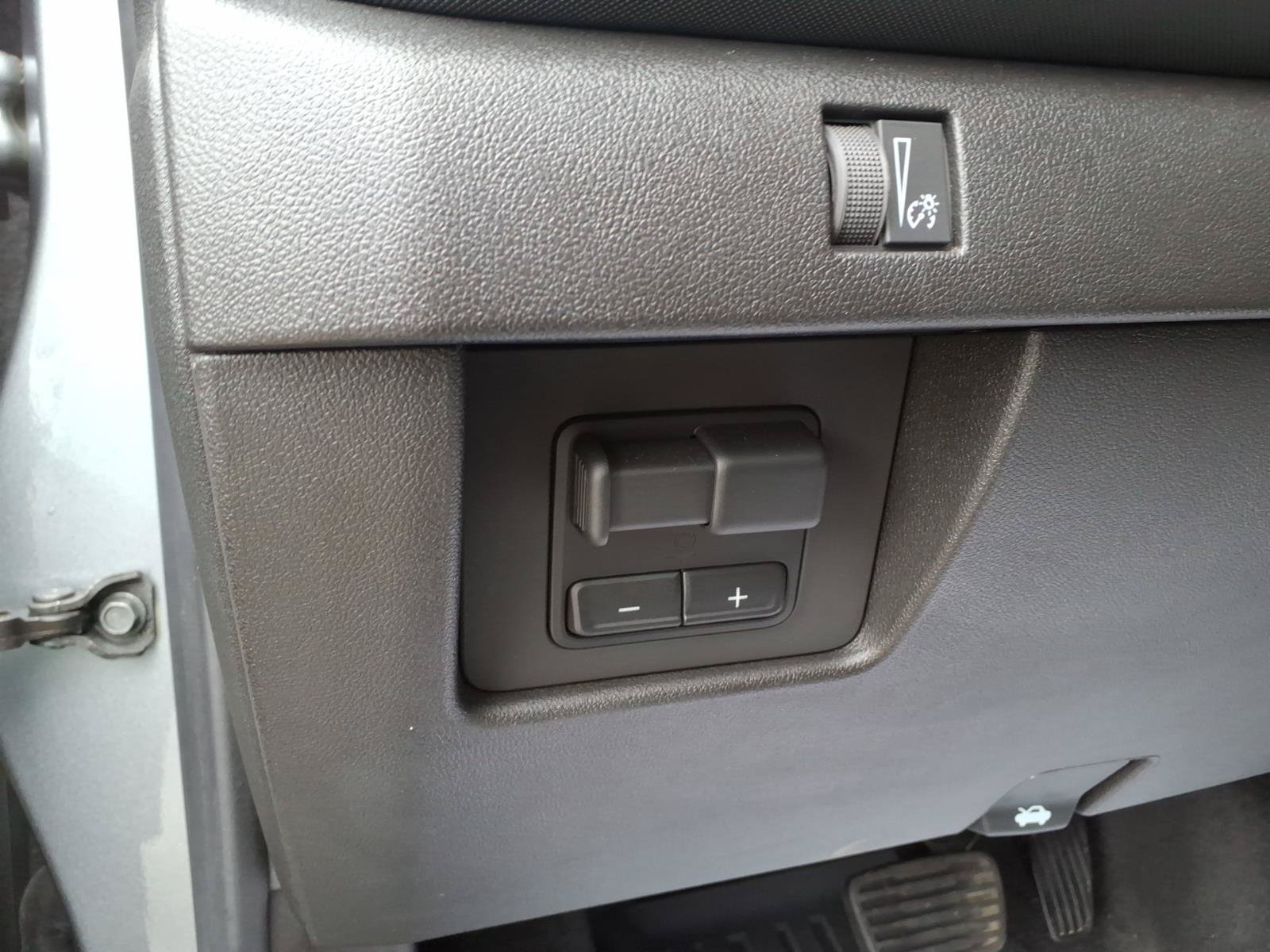 Used 2025 Chevrolet Colorado Z71 AWD/4WD image 20