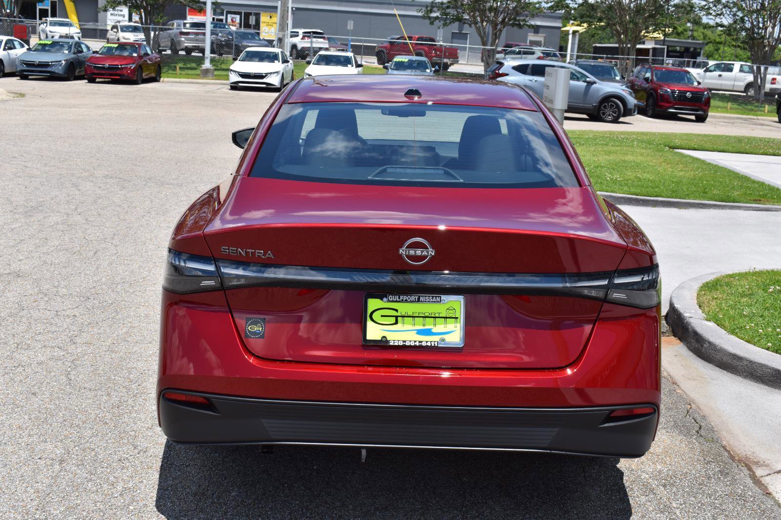 Used 2026 Nissan Sentra SV w/ SV Convenience Package FWD image 10