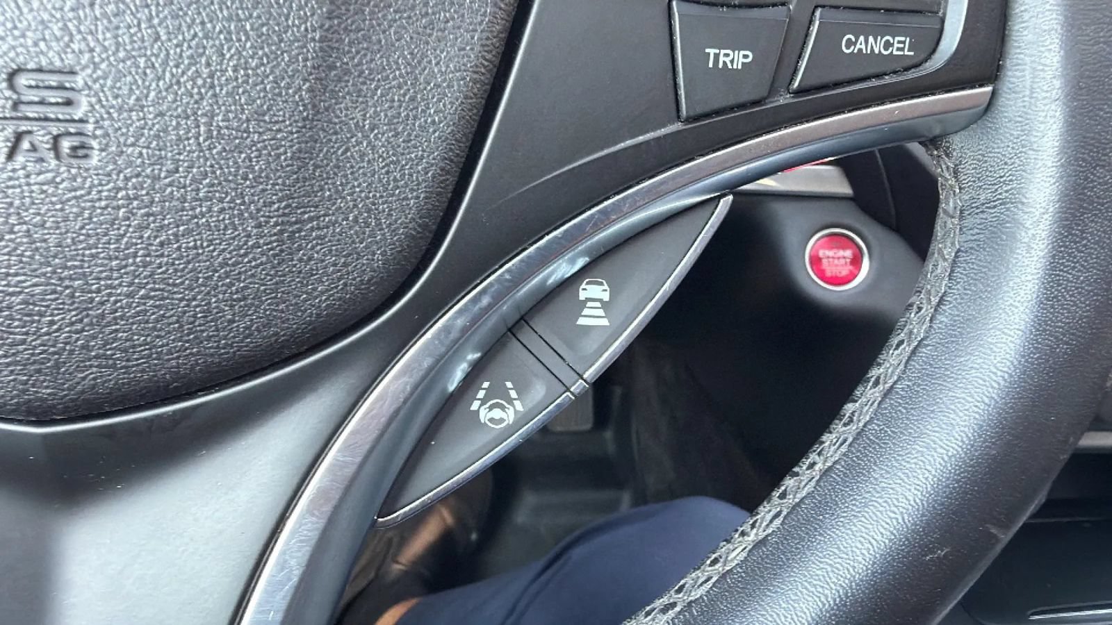 Used 2017 Acura MDX SH-AWD image 22