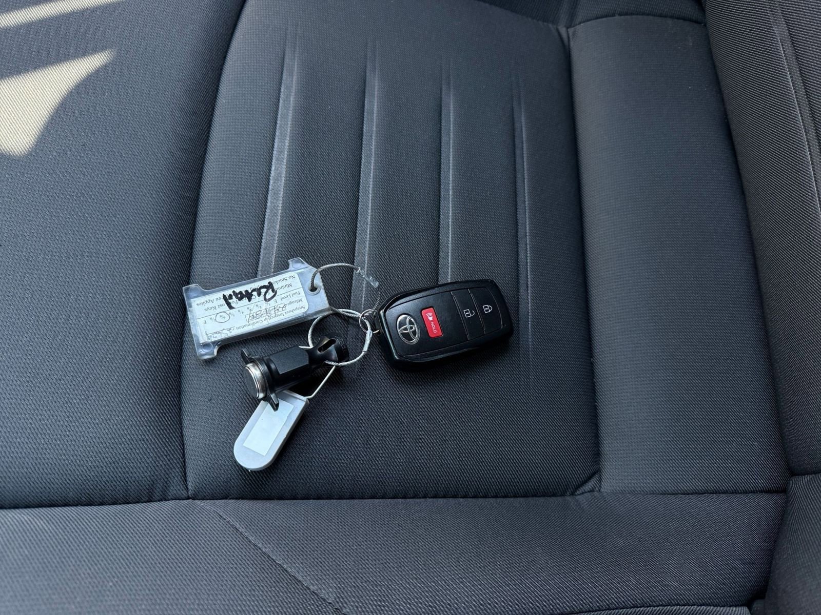 Used 2024 Toyota Tacoma TRD Off-Road AWD/4WD image 21